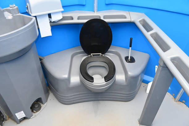 Best Portable restroom trailer rental  in Barrett, TX